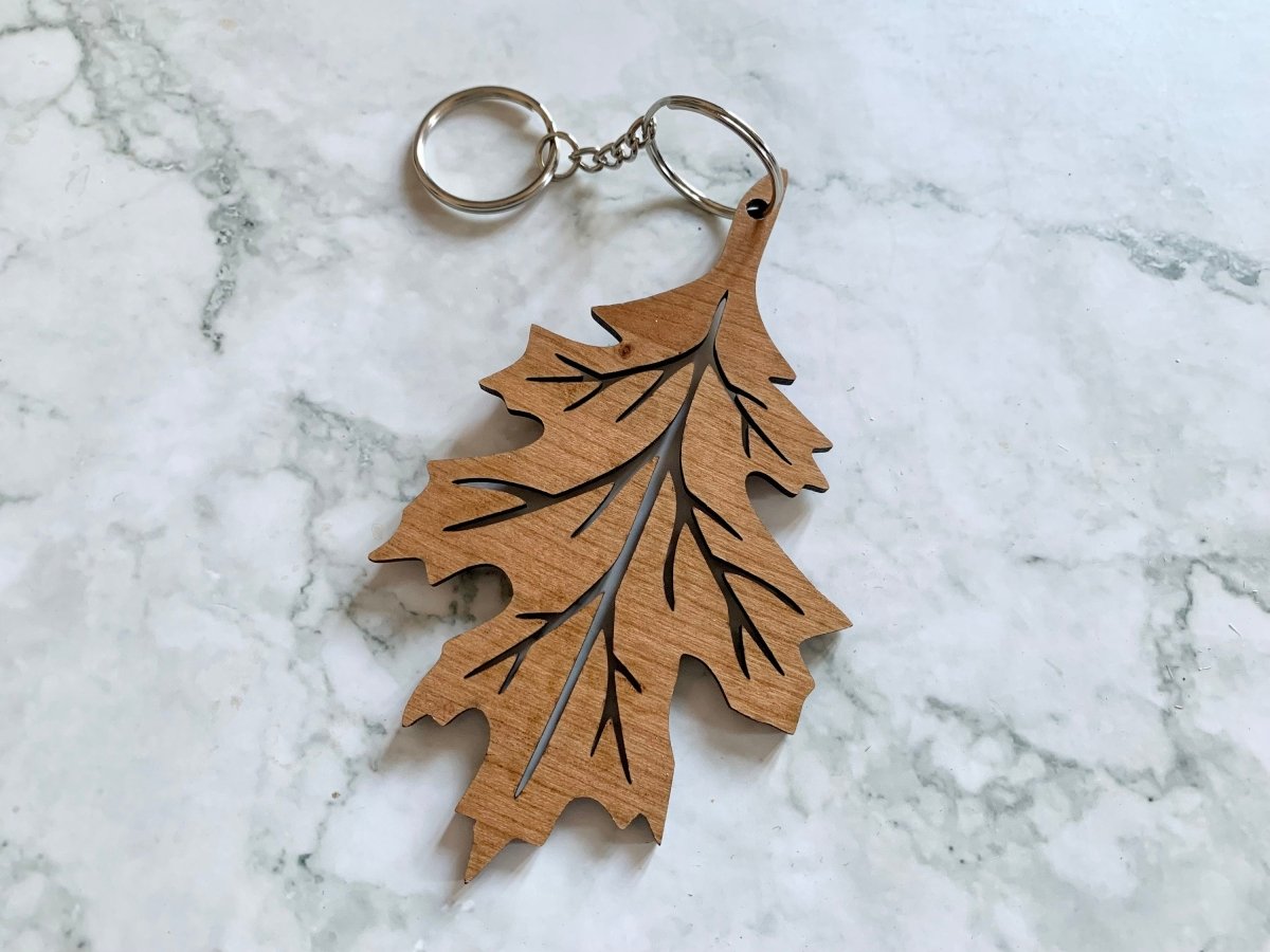 Oak or Maple Wooden Leaf Keyring - Resplendent Aurora