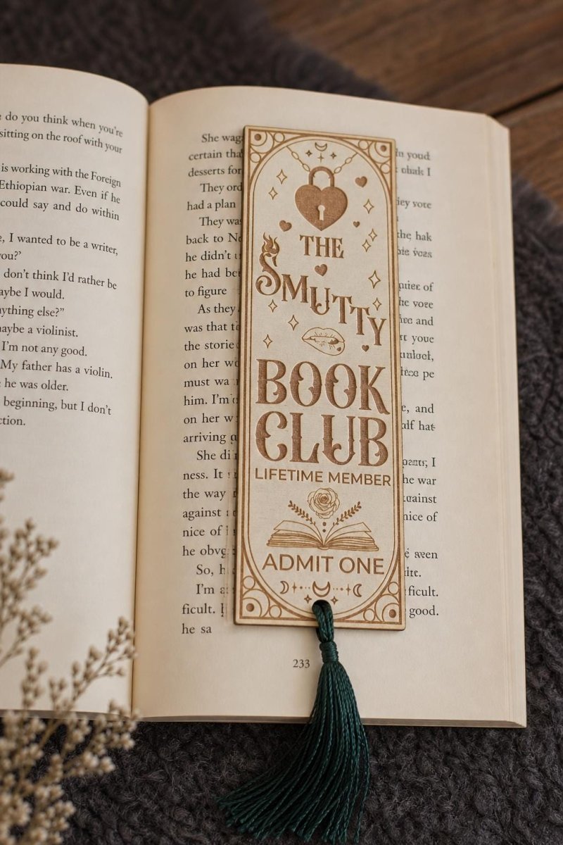 Personalised Wooden Bookmark | Smutty Book Club Gift | Dark Academia Bookmark | Romantasy & Dark Romance Reader Gift - Resplendent Aurora
